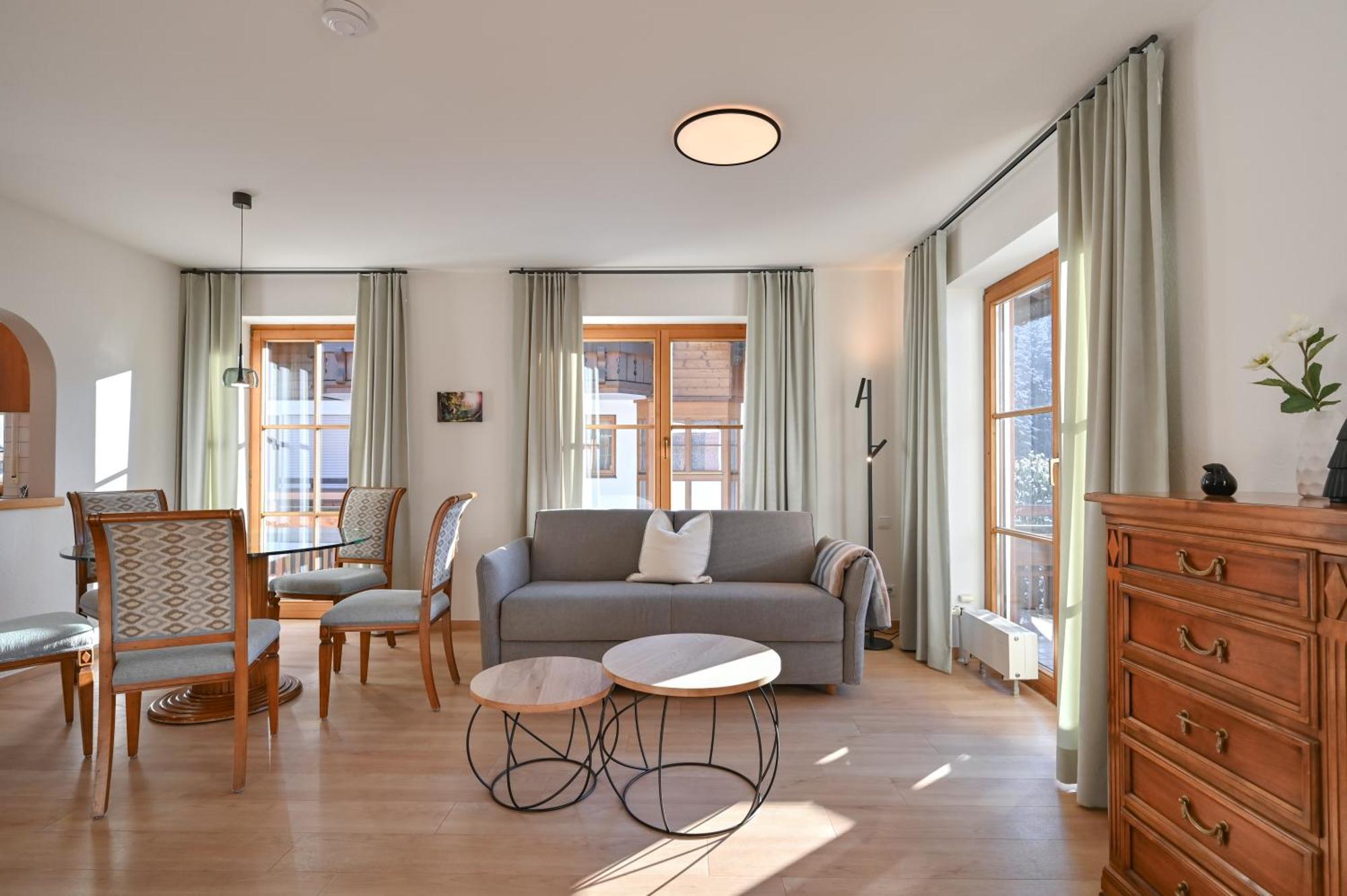 Haus Alpenkönig Apartment